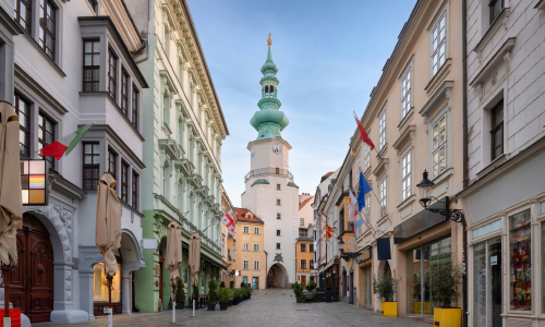 Bakı - Bratislava